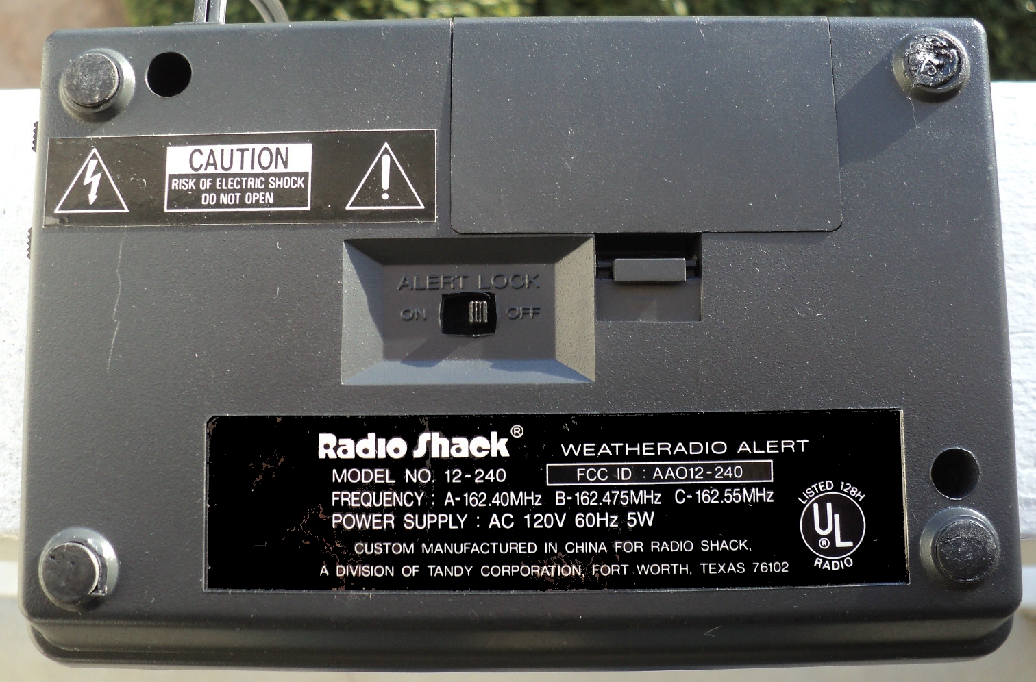 RadioShack Weatheradio Alert {USA Catalog Number: 12-240}